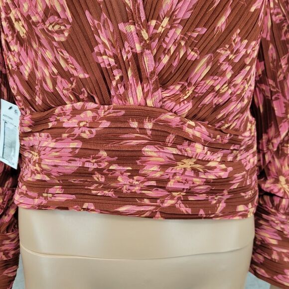 ASTR The Label Pernilla Crop Top Rust Pleated Chiffon Ballon Sleeves NEW - Picture 6 of 15